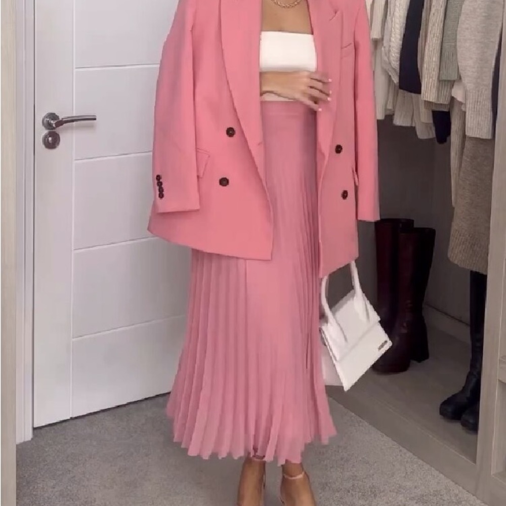 ZARA NEW WOMAN SS23 CHALK PINK PLEATED MIDI SKIRT